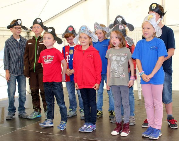 Theateraufführung der Grundschule Kinderbrücke Theateraufführung der Grundschule Kinderbrücke