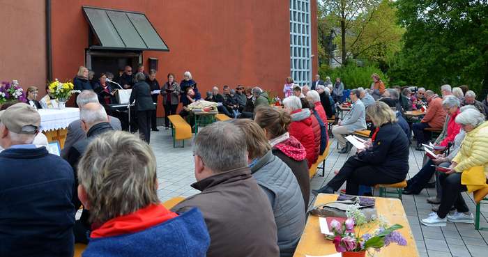 Einweihung Kirchplatz 05.05.2019