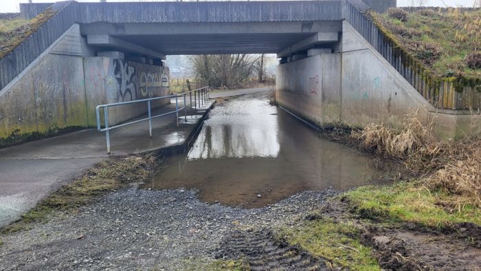 Bahnunterführung wieder trocken begehbar