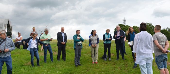 Die Geschichte des Weinbergs und der Weinfreunde Neudorf Die Geschichte des Weinbergs und der Weinfreunde Neudorf
