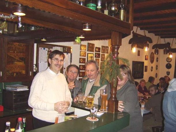 Gastraum im Schützenhaus Neudorf während der Weihnachtsfeier 2007 Gastraum im Schützenhaus Neudorf während der Weihnachtsfeier 2007