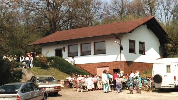 Schützenhaus bei der Maifeier 1989 Schützenhaus bei der Maifeier 1989