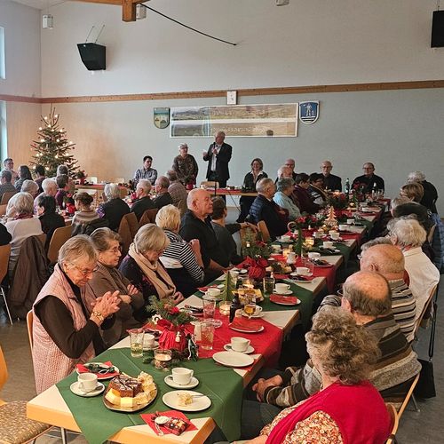 Weihnachtsfeier 2024 der Seniorengemeinschaft HNW Weihnachtsfeier 2024 der Seniorengemeinschaft HNW