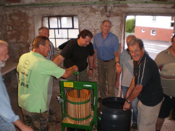 Mit Spaß geht die Arbeit leichter! Mit Spaß geht die Arbeit leichter!